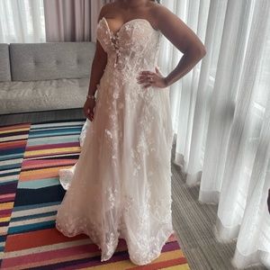 Calla Blanche - Crishell Wedding Gown